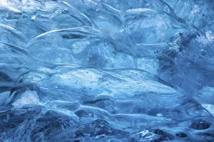 Icelandic Nature Reserves Drucke: Structures in glacial ice, ice cave