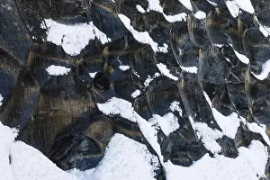 Snowy Mountain Landscapes Drucke: Structures in glacial ice, ice cave