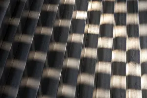 Chequer Pattern Design Drucke: Structures in a metal element