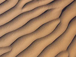 Travel Photography Namibia Drucke: Structures in the sand, Namib desert, Namibia