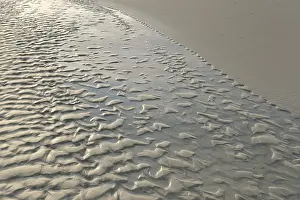 Wangerooge Island Drucke: Structures on the sandy beach, Wangerooge