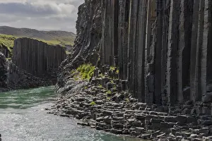 Basalt Columns Iceland Drucke: Studlagil Canyon, basalt columns