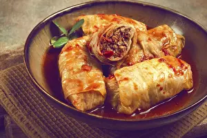 Main Course Ideas Drucke: Stuffed cabbage rolls with minced meat