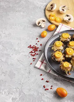 Cheese Plate Drucke: Stuffed fried champignons with cheese
