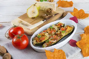 Savory Meat Products Drucke: Stuffed zucchini