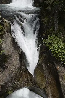 Natural Landmark Europe Drucke: Stuibenfall, waterfall, cascade
