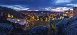 Evening Skyline View Drucke: Stunning twilight image of Cuenca