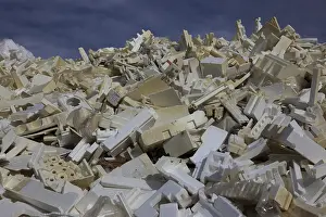 Waste Separation And Sorting Drucke: Styrophoric waste, leftover packaging material