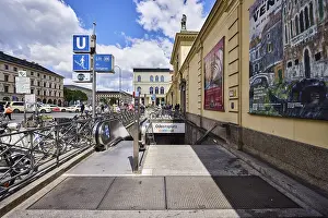 German Architecture Images Drucke: Subway stop, Odeonsplatz stop, lines U3