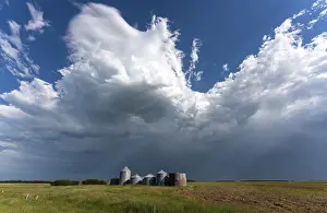 Atmospheric Mood Images Drucke: Summer Storms in the Canadian Prairies Dramatic Scenes