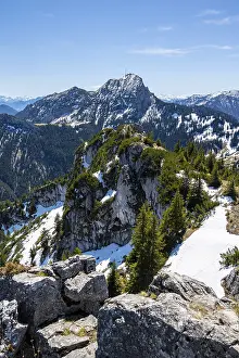 Springtime In The Alps Drucke: Summit of Breitenstein, view to the summit of Wendelstein