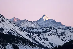 Eastern Alps Panorama Drucke: Summit of Grossglockner at sunset in winter