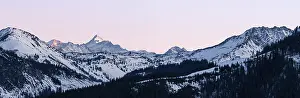 Evening Light In The Alps Drucke: Summit of Grossglockner at sunset in winter