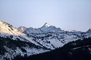 Tyrol Austria Landscape Photography Drucke: Summit of Grossglockner in winter in evening light