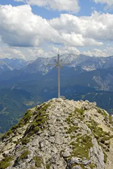 Upper Bavaria Landscape Drucke: Summit with summit cross, Mt. Kramer or Mt