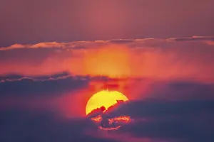 Evening Sun Photography Drucke: Sun, sunset, clouds