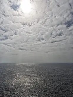 Southern European Landscape Drucke: Sunbeams through cloud cover, full-size