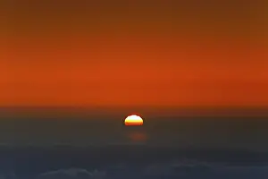 Drucke von Sonnenaufgang über Wolken, Handelswindwolken, 2000 Meter Höhe, Teneriffa, Kanarische Inseln, Spanien Humilis Drucke: Sonnenuntergang über Wolken, Handelswindwolken