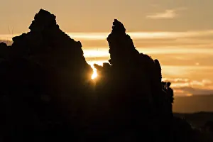 Northern Europe Volcanic Area Drucke: Sunset, backlight, lava formations