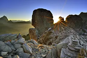 Backlit Mountain Landscape Drucke: Sunset at Balmer Gratli, Klausen Pass