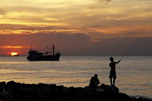 Southeast Asia Evening Scene Drucke: Sunset at the beach of Phu Quoc