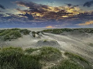 Northern Europe Evening Light Drucke: Sunset on the beach at Romo, Denmark