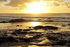 European Seaside Atmosphere Drucke: Sunset and clouded sky reflected in the Atlantic Ocean