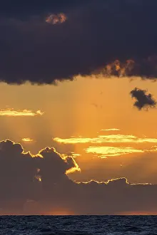 Cloudy Sky Over The Sea Drucke: Sunset with clouds over the Baltic Sea
