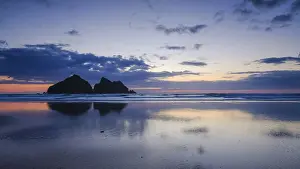 Atmospheric Coastal Scene Drucke: Sunset with clouds, Holywell Beach