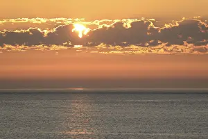 North Sea Sunset Drucke: Sunset with clouds over the North Sea