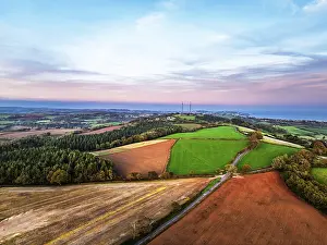 British Countryside Drone Shot Drucke: Sunset of Devon Farms and Fields over Berry Pomeroy from a drone