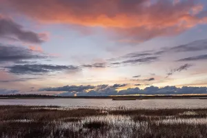 Drucke von Sonnenuntergang, Drohnen-Schuss, Luftbild, Seen, Moorschichtlandschaft, Lappland, Finnland Luftaufnahme Drucke: Sonnenuntergang, Drohne-Schuss, Luftbildaufnahme.