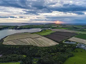Welsh Countryside Landscape Drucke: Sunset over Fields and Farms from a drone