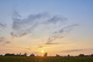 Upper Palatinate Landscape Drucke: Sunset above a meadow, Upper Palatinate