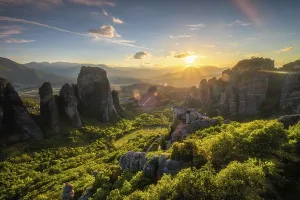 Meteora Travel Photography Drucke: Sunset over monastery of Rousanou and Monastery of St