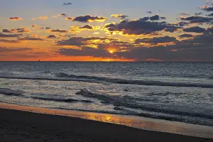 Deserted Beach At Dusk Drucke: Sunset, Scheveningen, The Hague