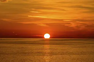 No People Sunset Scene Drucke: Sunset on the sea with orange clouds
