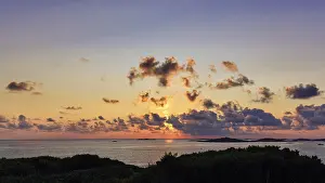 Cumulus Cloud Formation Europe Drucke: Sunset, Spring Clouds, Archipelago