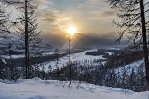 Road Of Bones Drucke: Sunset over the Suntar-Khayata mountain Range
