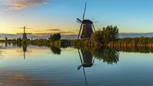 Kinderdijk Windmills Drucke: Sunset at the windmills in Kinderdijk