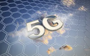 Data Transmission Technology Drucke: Symbol image 5G Net in front of blue cloudy sky with net pattern