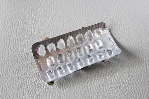 Deserted Medicine Packaging Drucke: Symbolic image of medication misuse