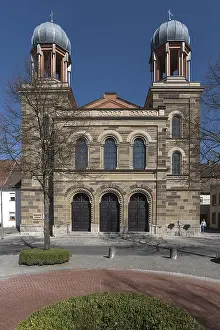 Exterior View Of A Synagogue Drucke: Former synagogue, built in 1883