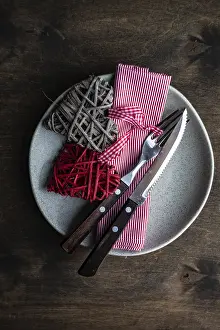 Grey Background Drucke: Table setting for dinner in St