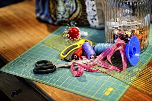 Central Europe Handicrafts Drucke: Tailor workshop, yarn, scissors, Germany