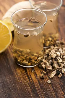 Asteraceae Family Plants Drucke: Teaglass with yellowhead root tea