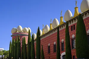Drucke von Teatre-Museu Dalí Theatre Museum, Dali Museum, Figueres, in der Nähe von Girona, Katalonien, Spanien Teatre-Museu Dal Theatre Museum, Dali Museum, Figueres Kunstwerke Des Surrealismus Drucke: Theater-Museum Dalí