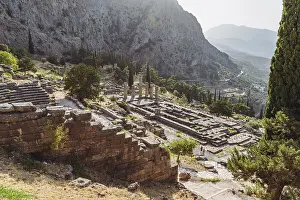 Ancient Civilization Photography Drucke: Temple of Apollo In Delphi, ancient Delphi