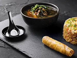 Nutritionally Balanced Dish Drucke: Tempting display of fried rice