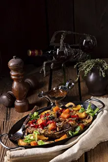 Steak Lunch Drucke: Tender beef with various vegetables